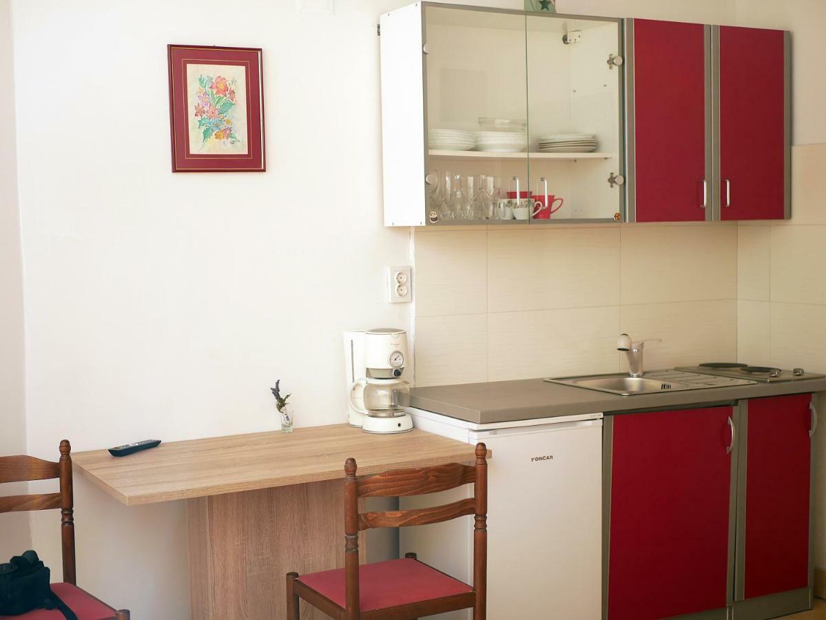 Apartment Gaga And Nia Krk Town Eksteriør bilde